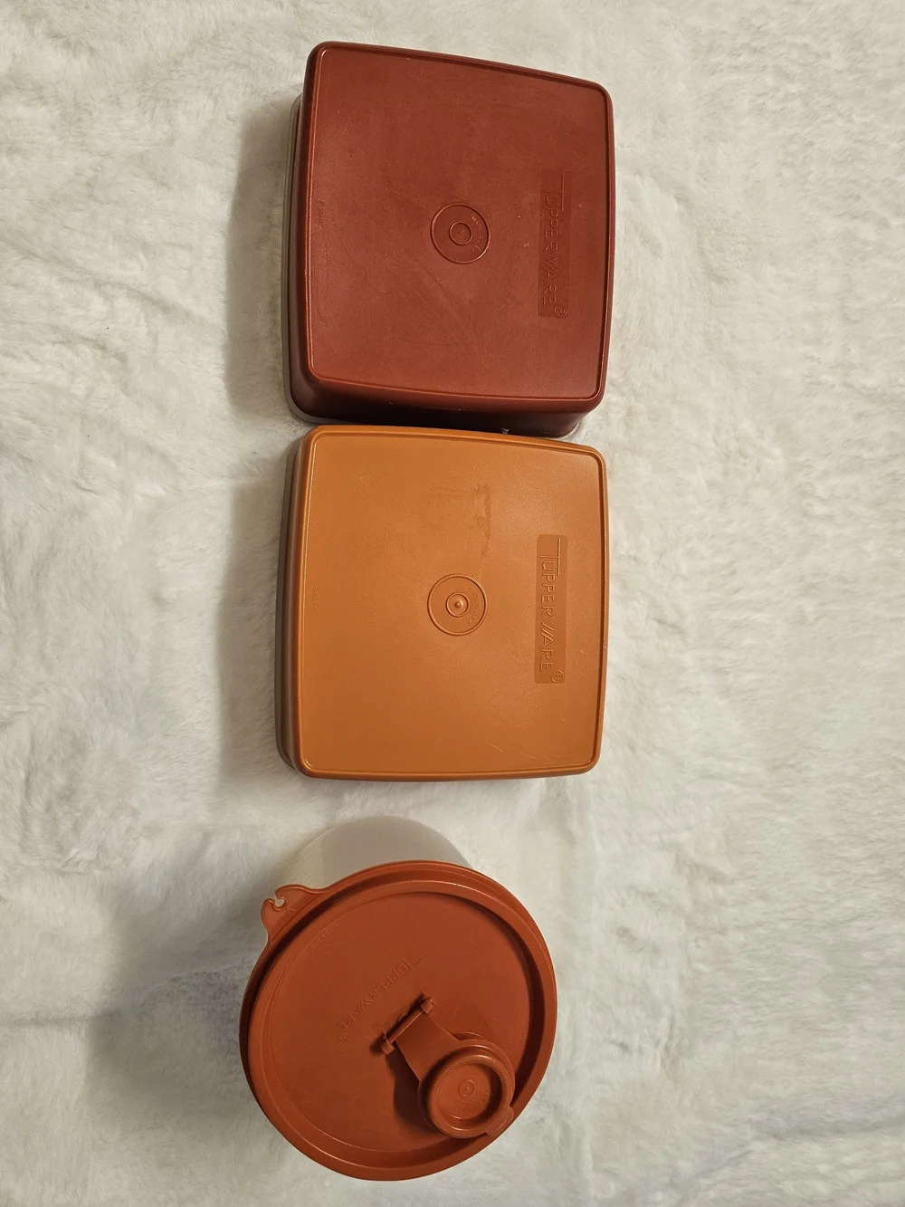 Tupperware Food Storage Containers Set   2 Sandwich Size Bowls And 2 Cup Bowl